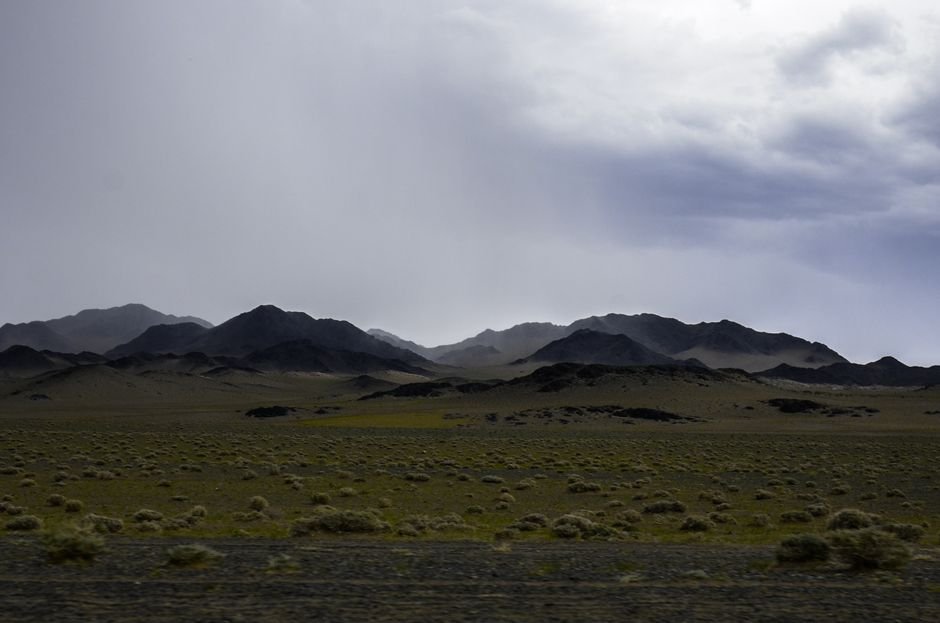 DeepSeek data center : un gigawatt en Mongolie-Intérieure Paysage vallonné de Mongolie-Intérieure, région où DeepSeek construit un data center d'un gigawatt