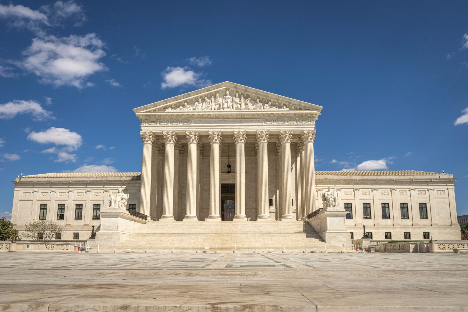 Anthropic Pentagone : la justice recadre l’administration Trump Façade d'un tribunal fédéral américain, symbole de la décision de justice dans l'affaire Anthropic contre l'administration Trump