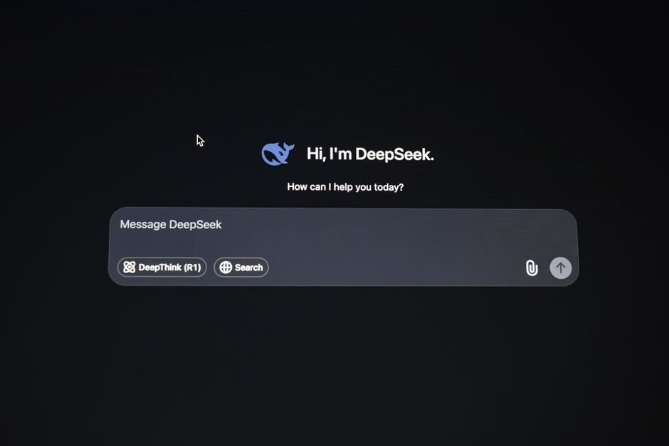 ChatGPT intègre Apple Messages sur Mac Interface abstraite tech minimaliste illustrant le plugin Apple Messages de ChatGPT